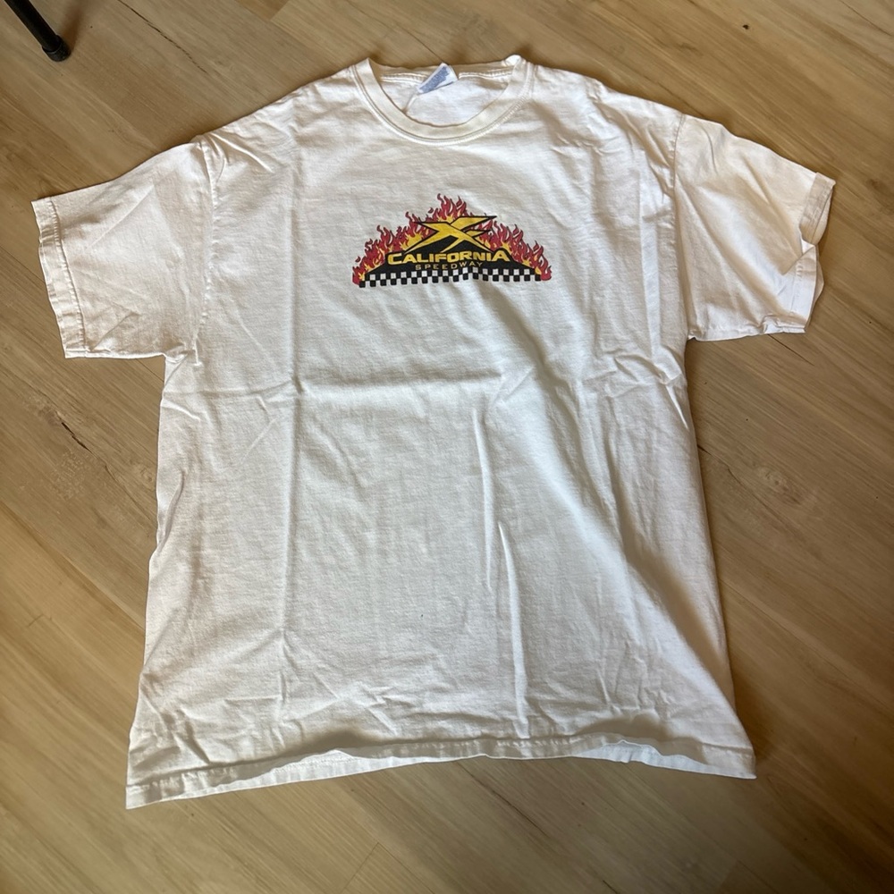 Racing tee